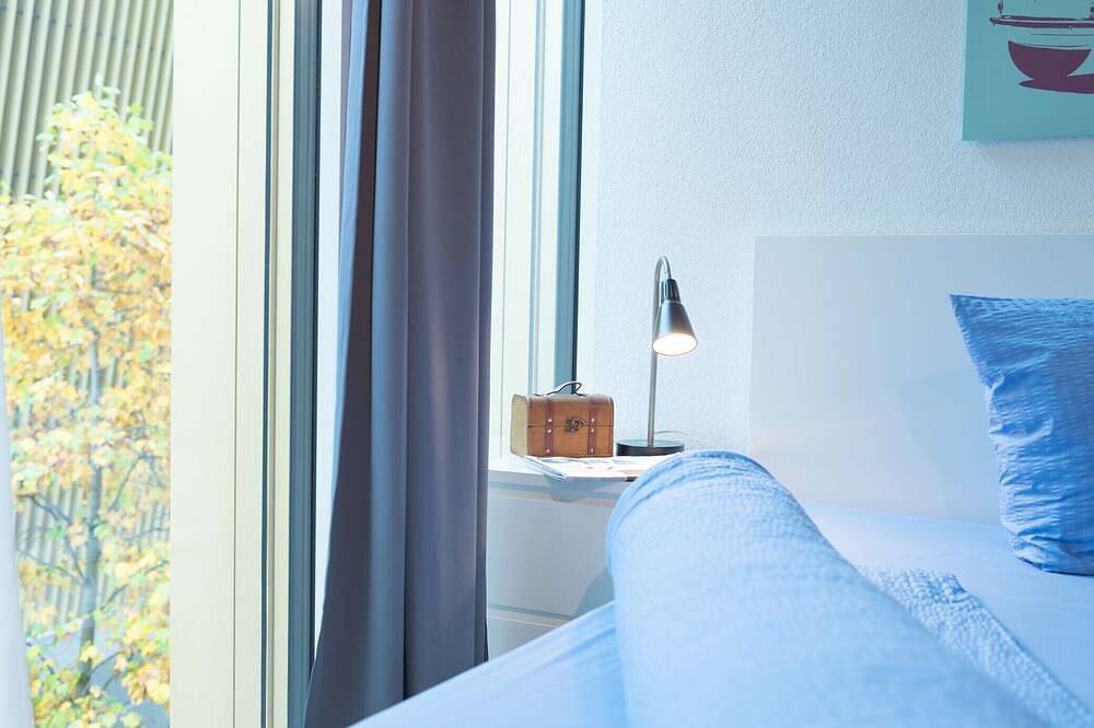 Entire apartment, Lu Drachenmoor Ii - Allmend Hitrental Apartment in Lucerne, Lake Lucerne