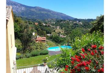 Gîte pour 6 personnes, avec balcon et jardin à Sainte-Agnès