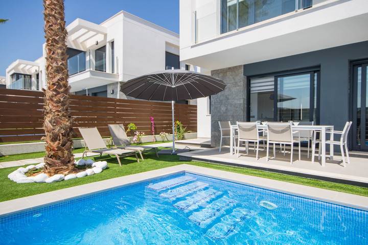 Casa rural para 7 personas, con terraza y jardín en Orihuela - 3