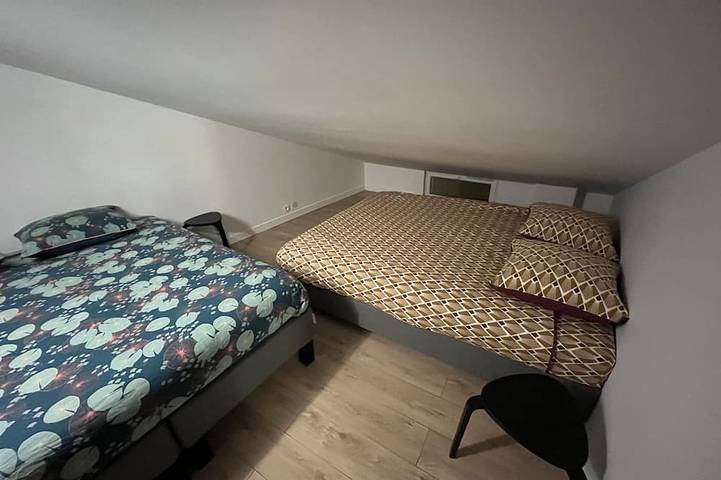 Apartamento entero, Alquiler-Clásico-Baño privado con ducha-Vista al Jardín-Chez Polo in Saint-Denis, Sena-Saint Denis
