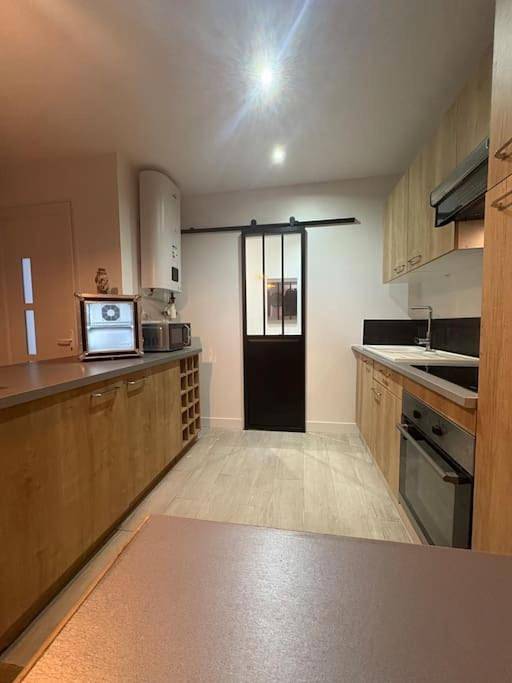 Appartement entier, One-Bedroom Apartment in Meaux, Seine-et-Marne