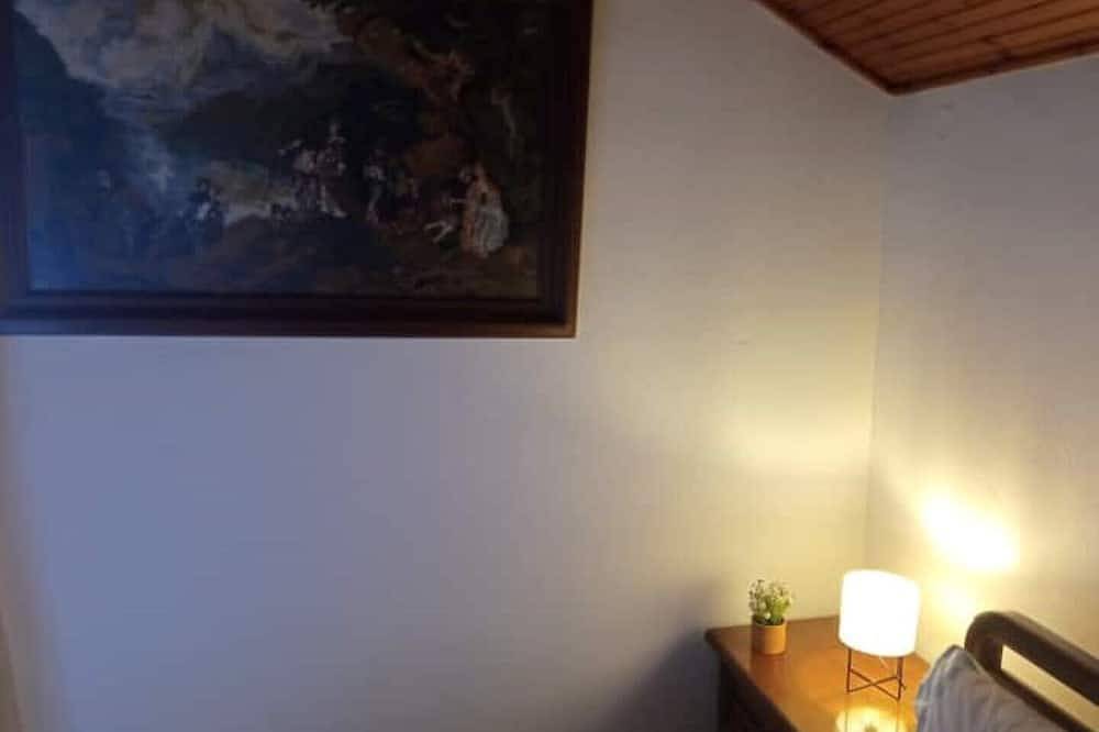 Private 2 floors holiday home in Leptokarya. in Leptokarya, Olympos Nationaal Park
