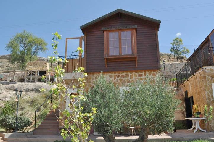 Casa rural con piscina para 2 personas, con Balcón y Terraza además de Jardín y Piscina en Serranía de Cuenca - 2