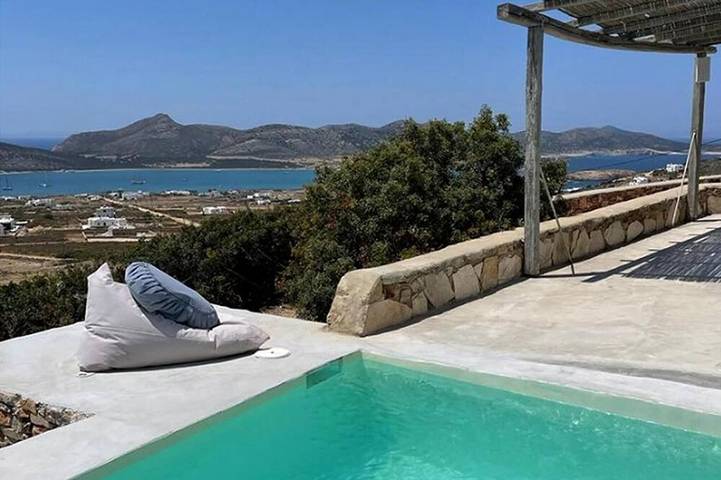 Villa for 2 people, with garden and terrace in Antiparos