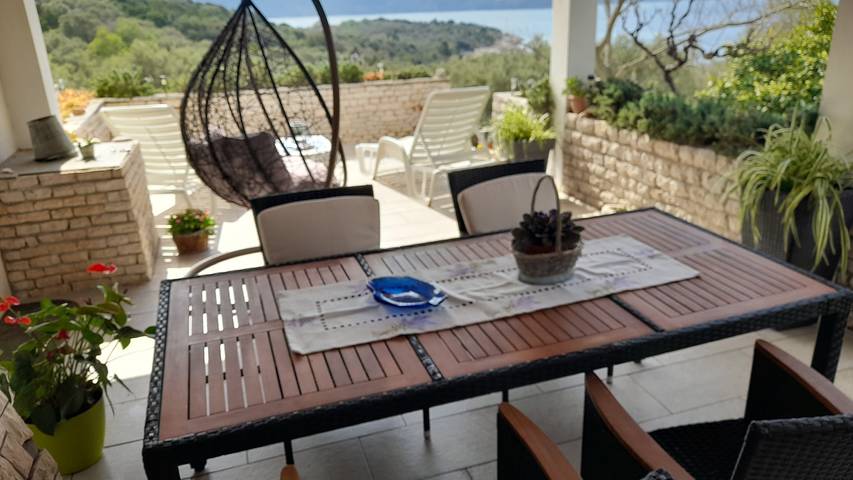 Villa pour 4 personnes, avec terrasse et jardin en Korcula - 2
