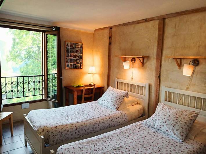 Chambre d’hôte pour 2 personnes, avec Terrasse ainsi que Jardin et Vue à Castellane