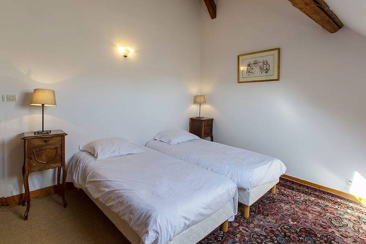 Gîte pour 15 personnes, avec jardin et terrasse à Pouillé - 3