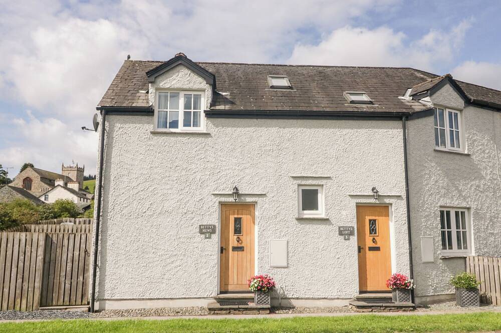 Betty'S Loft, character holiday cottage, with a garden in Hawkshead in Lake District