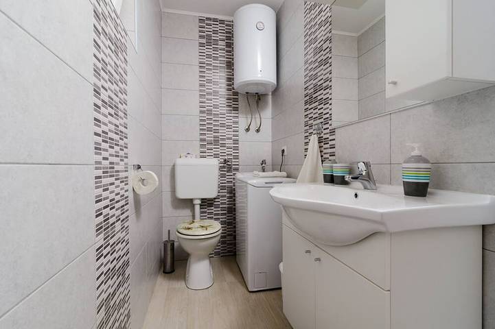 Ganze Wohnung, 2-Zimmer-Ferienwohnung am Strand Broce, Peljesac in Ston, Dubrovnik-Neretva