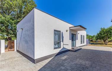 Ferienhaus für 4 Personen, mit Garten und Terrasse sowie Pool in Medulin