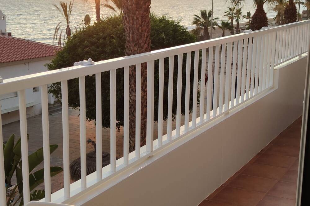 Geheel appartement, Rincon De La Victoria: appartement aan het strand in Rincon de la Victoria in Playa de Rincón de la Victoria, Rincón de la Victoria
