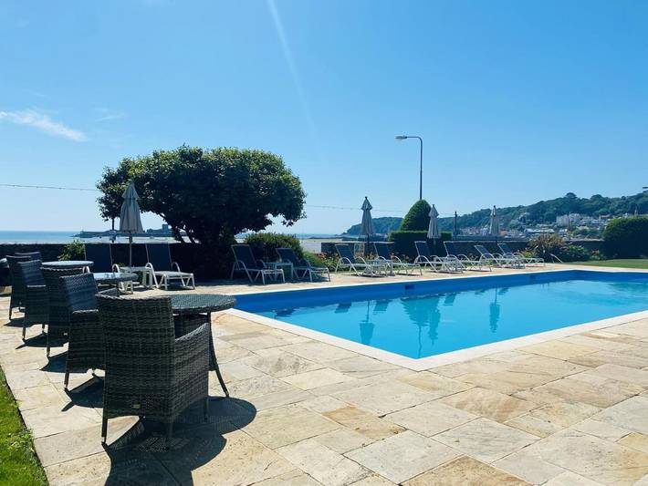 Hôtel pour 2 personnes, avec piscine et jardin dans Jersey - 3