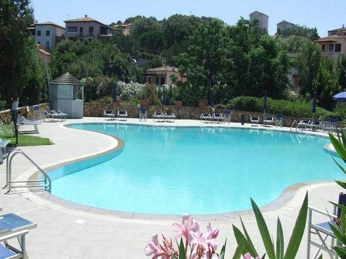 Gîte pour 3 personnes, avec Terrasse ainsi que Jardin et Piscine à Porto Rotondo - 2