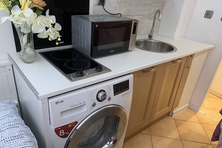 Location de vacances pour 2 personnes, avec jardin et terrasse à Vaulx-en-Velin