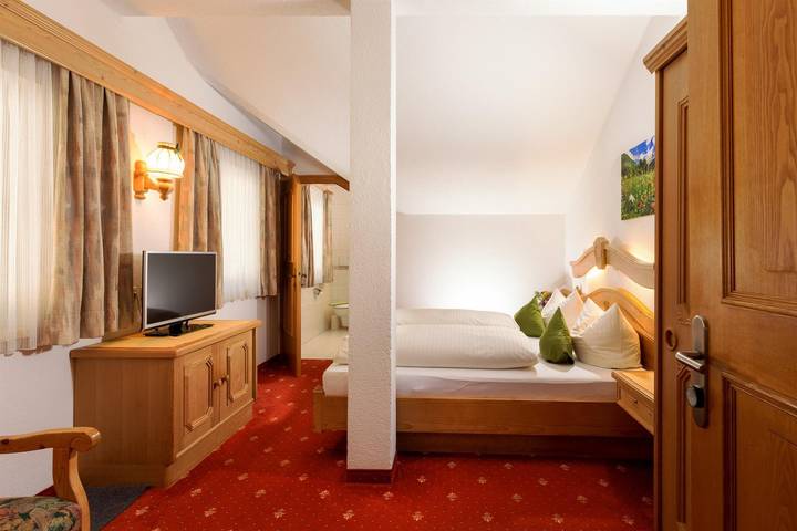 Ganze Ferienwohnung, Landhauszimmer Komfort in Holzgau, Allgäuer Alpen (Österreich)