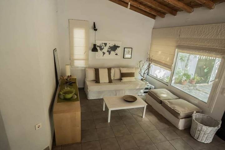 Location de vacances pour 7 personnes, avec Balcon ainsi que Jacuzzi et Jardin dans Stafylos - 4