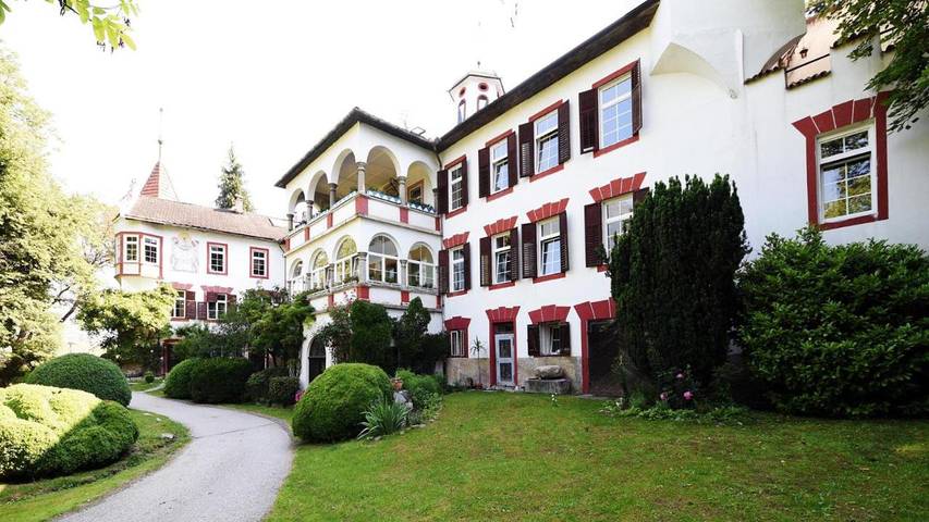 Agriturismo per 6 persone, con Balcone e Terrazza nonché Giardino e Panorama a Bressanone