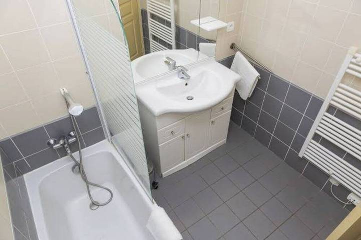 Appartamento intero, Casa Gabo - Lozari, quiet, pool with ocean view, entire place, air-conditioned. in Losari, Belgodere
