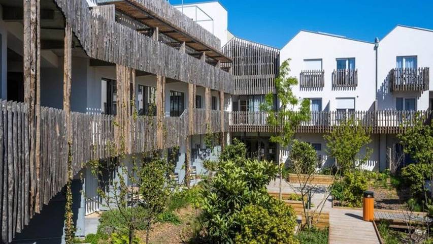 Location de vacances pour 3 personnes, avec jardin à La Rochelle