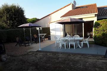 Gîte pour 4 personnes, avec terrasse dans Port Bourgenay