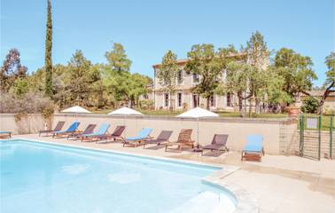 Gîte pour 14 personnes, avec piscine ainsi que jardin et terrasse dans Golf de Saint-Thomas
