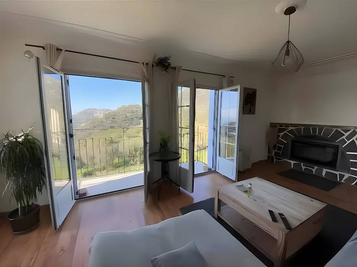 Ganze Wohnung, Apartment „Villa Pigna“ mit Meerblick, privater Terrasse und Wlan in Pigna (Korsika), Calvi und Umgebung