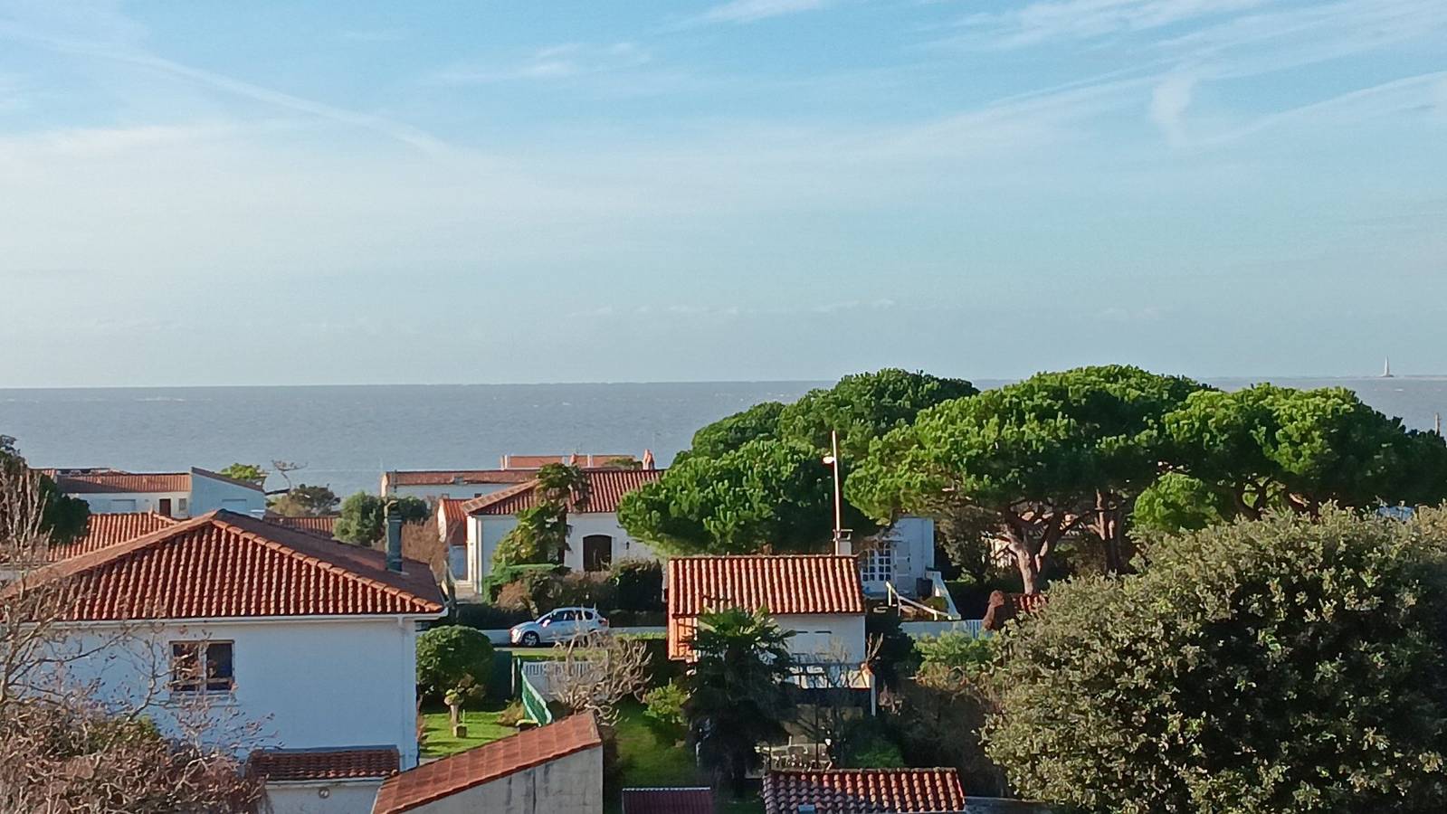 Beau duplex vue mer, plage à 300 mètres in Vaux-sur-Mer, Côte de Beauté