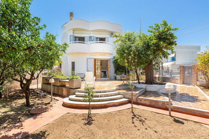 Ferienhaus für 13 Personen, mit Terrasse und Garten, mit Haustier