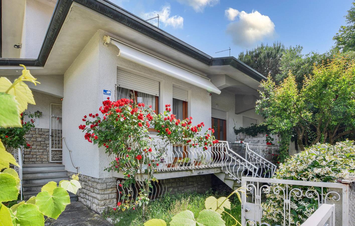 Accogliente appartamento con 2 camere da letto e giardino, a 1 km dalla spiaggia in Lido di Camaiore, Riviera Toscana