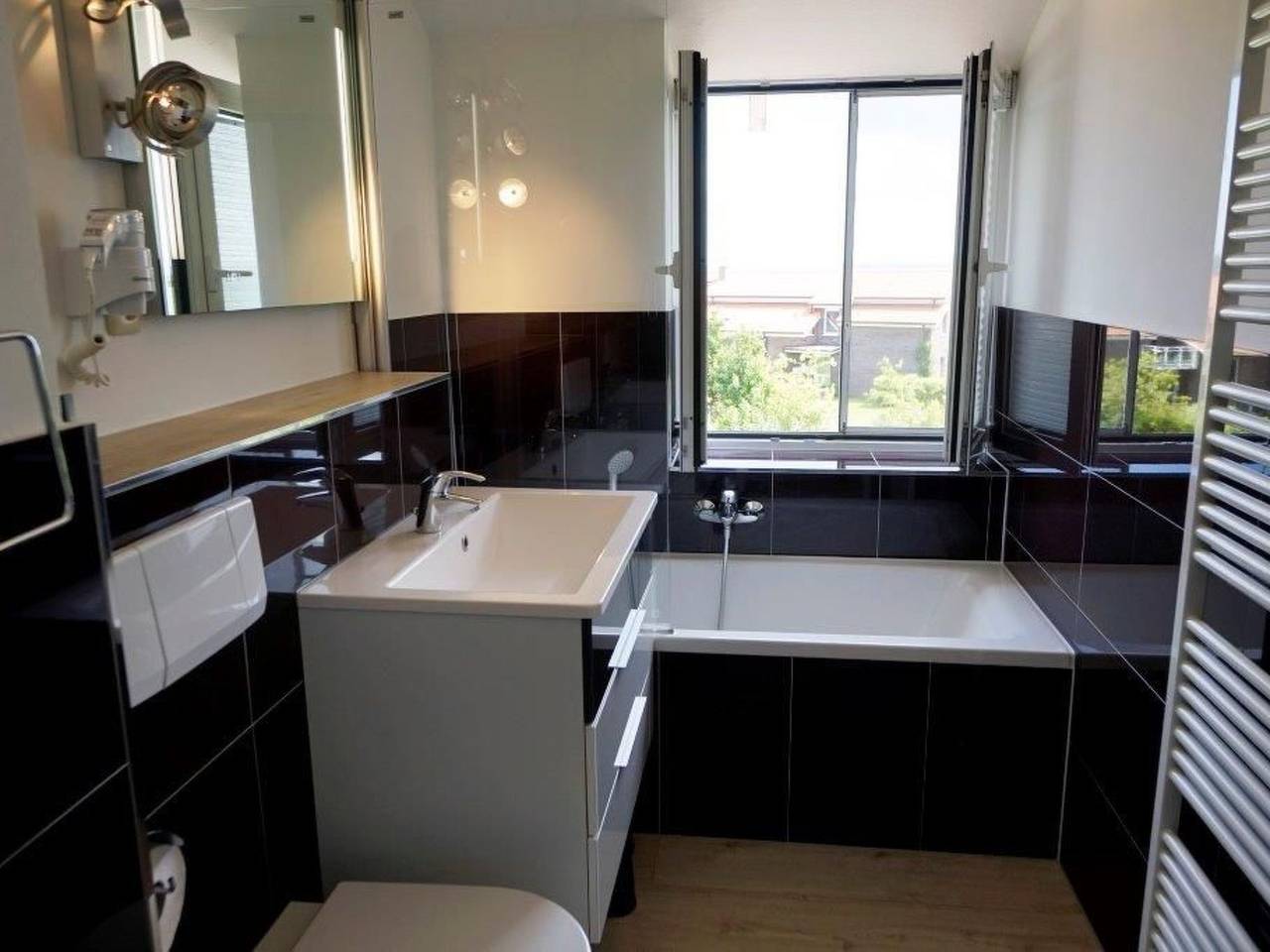 Ganze Wohnung, Sonnenblume in Hohen Wieschendorf in Hohen Wieschendorf, Hohenkirchen