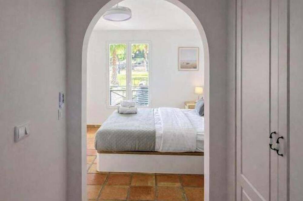 House in Bahia Golf with pool and sea views in Golf Bahia, Finestrat
