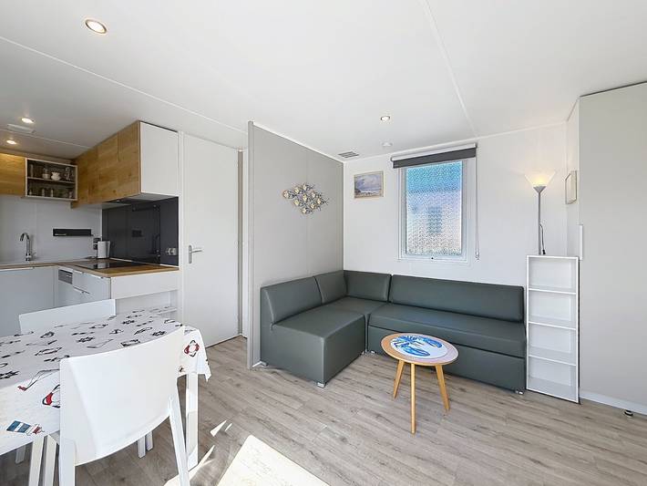 Camping pour 4 personnes, avec piscine et terrasse, animaux acceptés en Normandie - 3