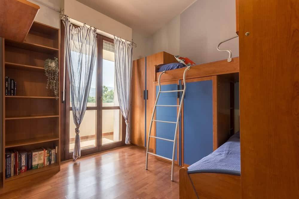 Villa 300 meters from the marina Marina di Capitana in Capitana, Cagliari Provinz