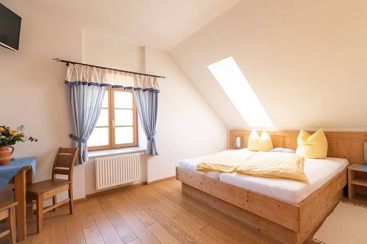 Weingut Kleinschuster - Zimmer Balkon inkl. Frühstück ab 3 Nächte in Steirerland