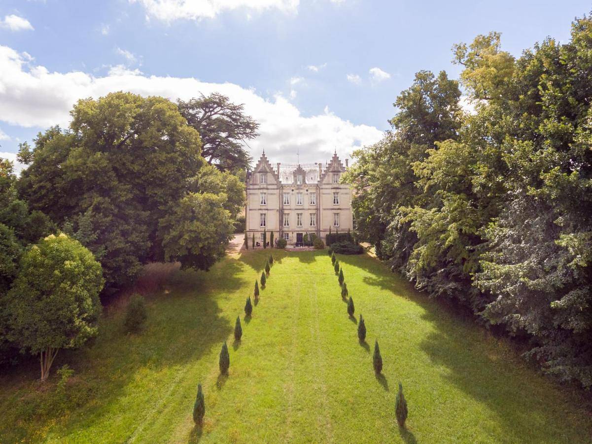 Château Le Parc de Mirambeau in Mirambeau, Région de Jonzac