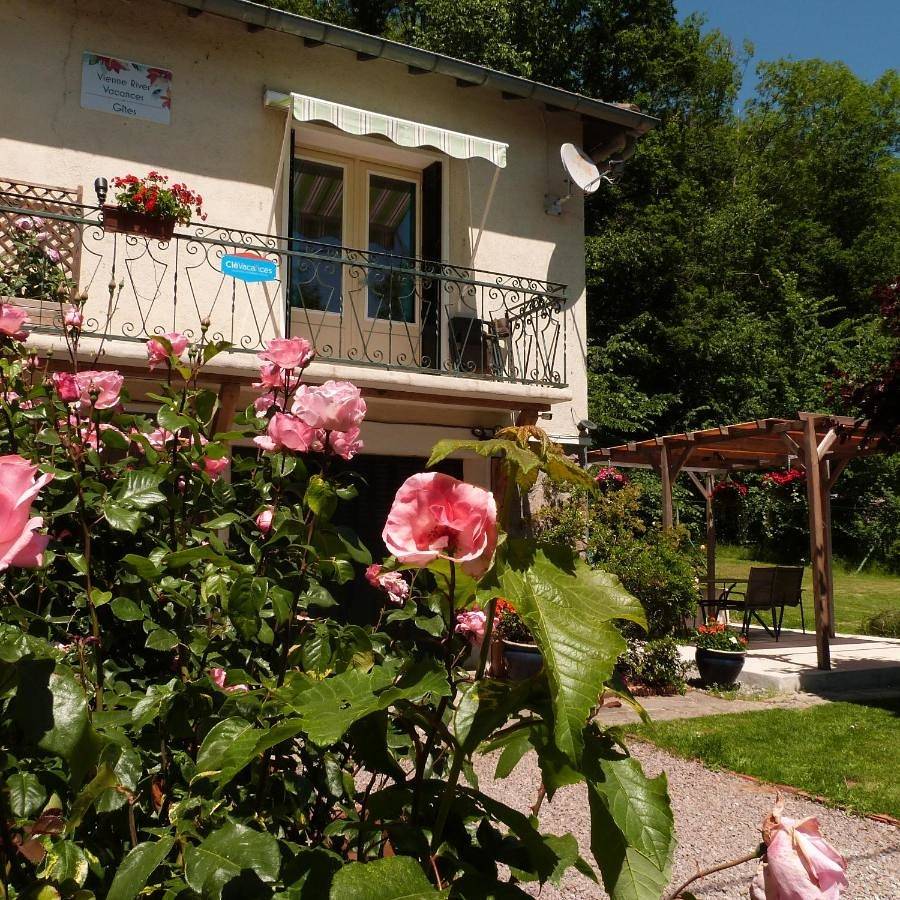 Holiday Home in Exideuil, Charente