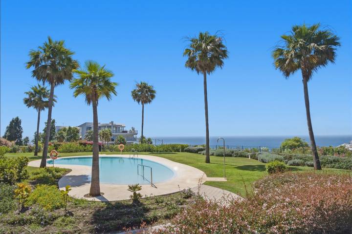Location de vacances pour 4 personnes, avec Balcon et Jardin dans Reserva del Higueron