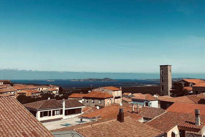 Appartamento per 5 persone, con terrazza in Tempio Pausania