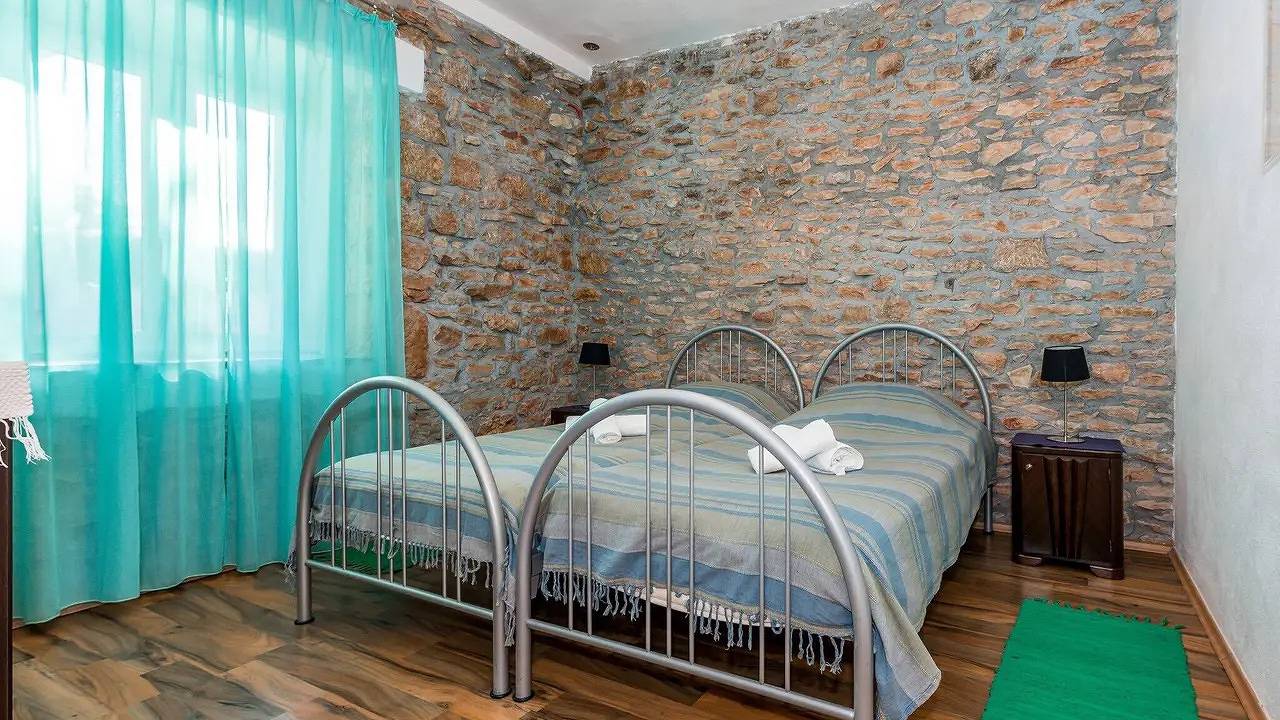 Ferienhaus für 8 Personen (110 m²) in Bogatić in Dalmatinisches Zagora