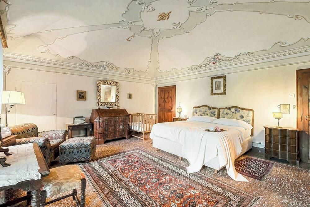 Historische Villa mit Naturpool in Pontremoli in Pontremoli, Nationalpark Toskanisch-Emilianischer Apennin