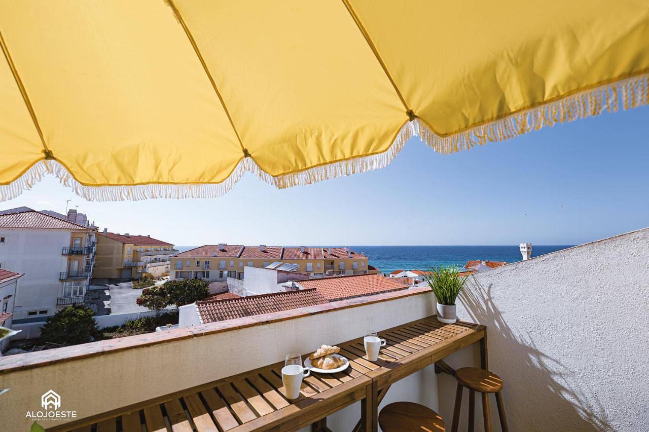 Apartamento inteiro, The Pateo Beach Apartment - Santa Cruz in Silveira (Portugal), Distrito de Lisboa