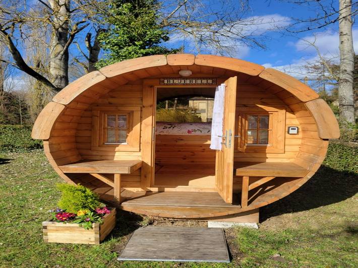 Chalet pour 2 personnes, avec Terrasse ainsi que Jardin et Vue en Indre-et-Loire