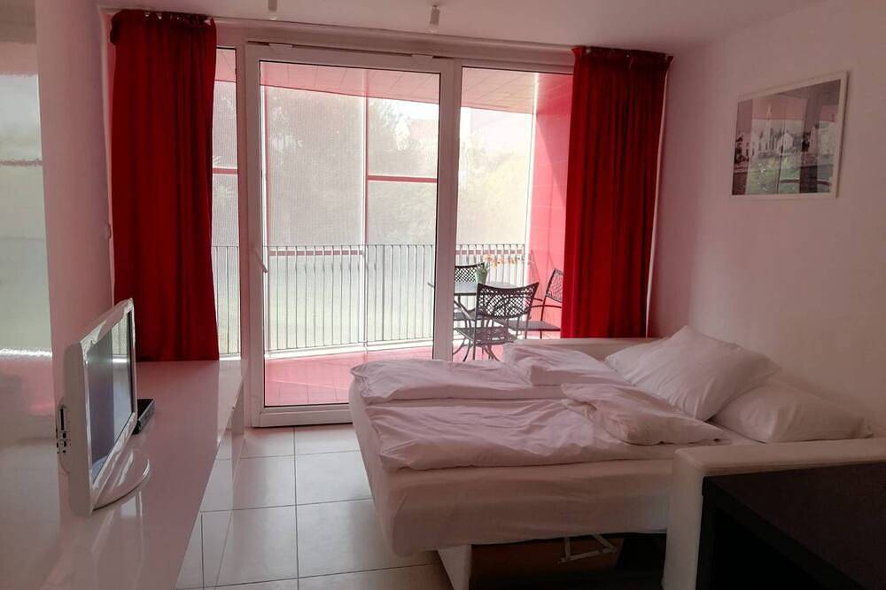 Ganze Wohnung, Nr. 5 Studio mit Gartenblick in Pakostane, Zadar