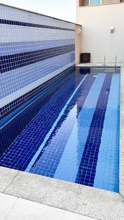 Casas e apartamentos de temporada para 2 pessoas, com balcão e piscina em Duque de Caxias