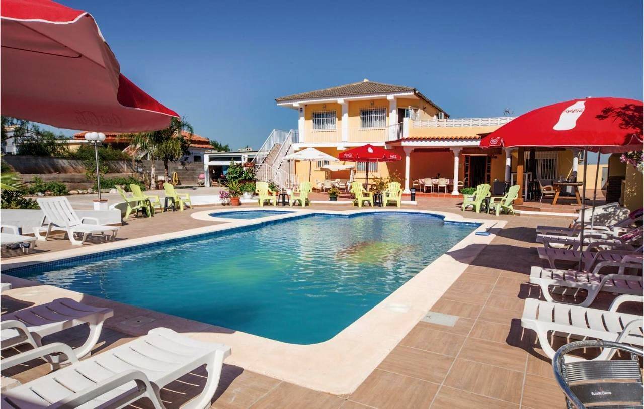 Four-Bedroom Holiday Home in Llíria, Valencia Provinz
