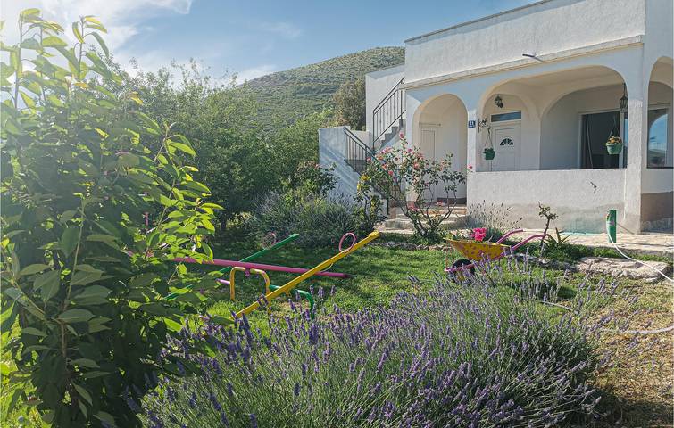 Ferienhaus für 5 Personen, mit Terrasse in Kastel Stafilic