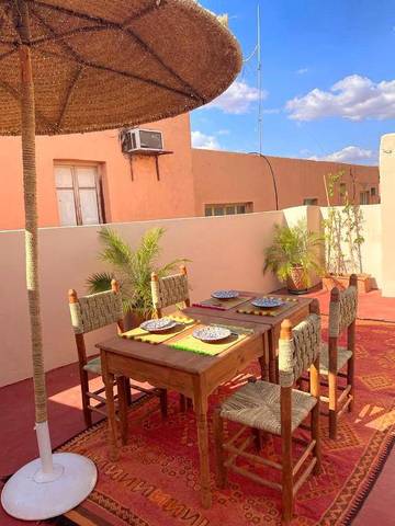 Chambre d’hôte pour 2 personnes, avec terrasse dans Palais de la Bahia
