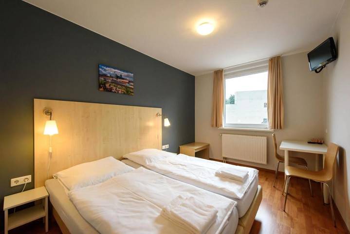 Hostel für 6 Personen, mit Terrasse und Garten, mit Haustier in Friedrichshain Berlin