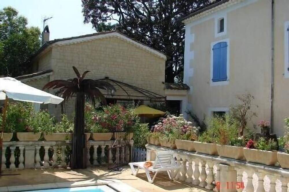 \"Les jardins du temple\" à Vallon pont d'arc avec piscine chauffée in Vallon-Pont-d'Arc, Gorges de l’Ardèche