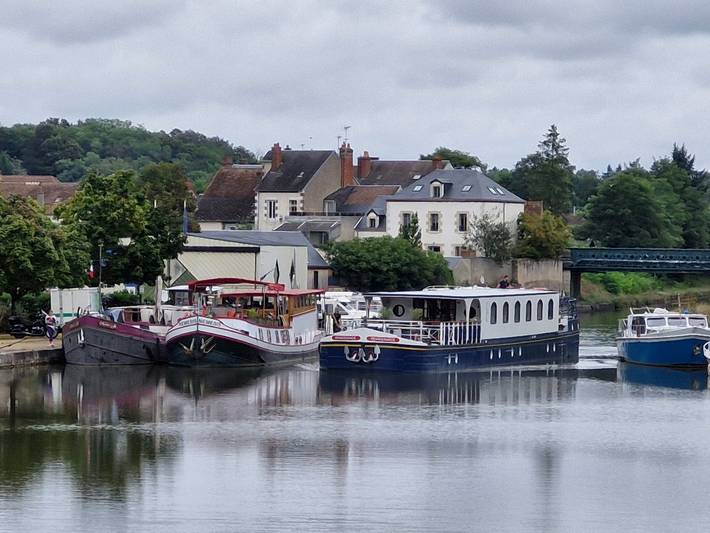 Gîte pour 11 personnes, avec jardin à Briare - 2